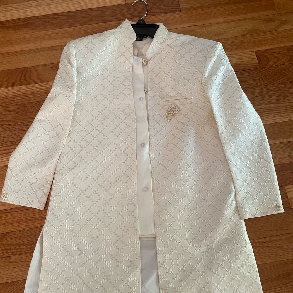Elegant Cream Embroidered Sherwani
